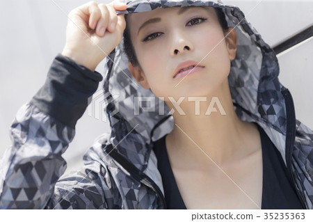 Women of sportswear 35235363