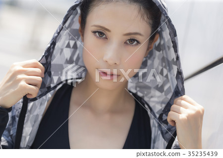 Women of sportswear 35235439