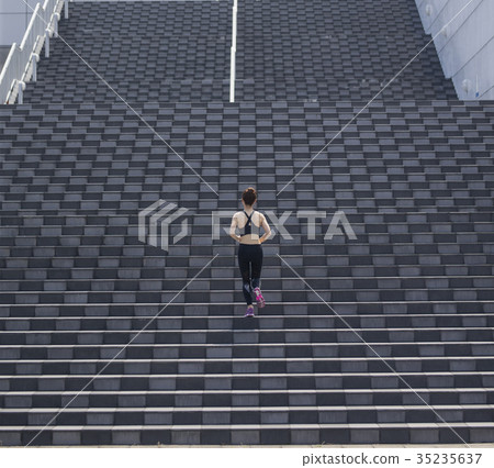 Women who run 35235637