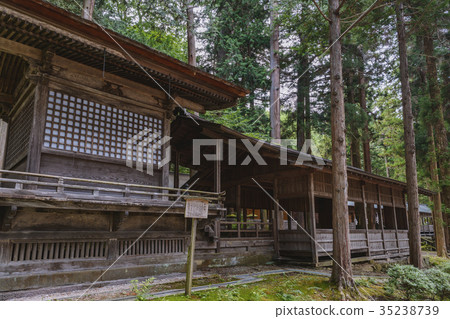 Suwa Taisha ambassador and five halls Suwa Taisha ambassador and five halls 35238739