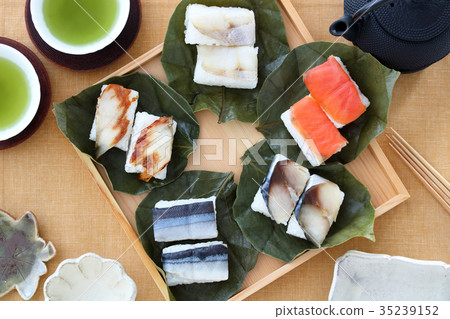 Persimmon leaf sushi Persimmon leaf sushi 35239152