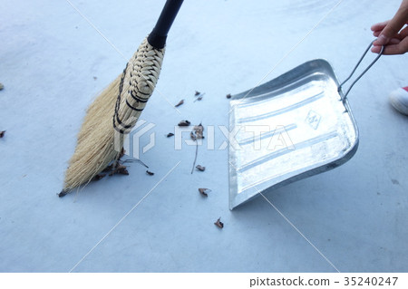 Sweep Sweep 35240247