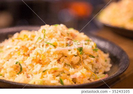 Fried rice Fried rice 35243105