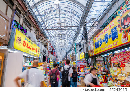 << Okinawa Prefecture >> Naha, International Street, Market Street 35245015