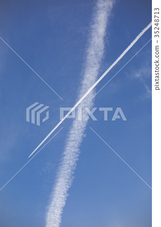 Contrail Contrail 35248713