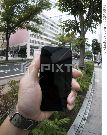 使用智能手機（正品和POV表達） 35249072