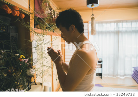 buddhist altar, gents, male 35249738