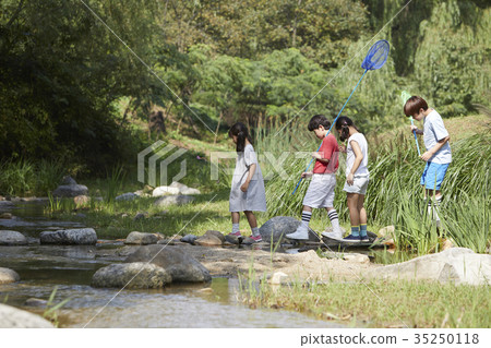 Children, field trip, stream 35250118