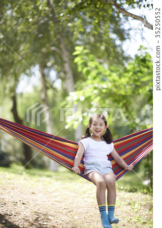 Children, hammock 35250552
