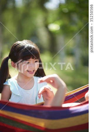 孩子,吊床 孩子,吊床 35250566