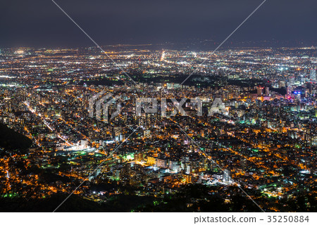 Japan's three major night views Sapporo Mt.Moiwa, Hokkaido *Photo taken in October 2017 35250884