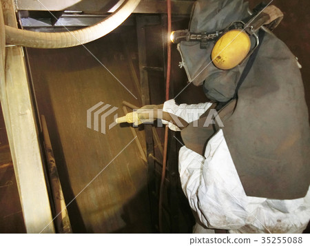 Sandblasting condition inside tank 35255088