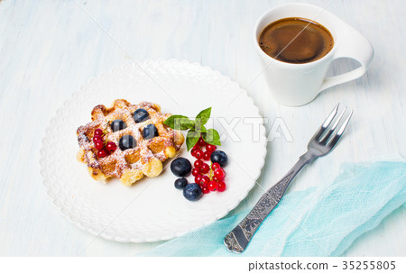 Waffle dessert with berry fruit 35255805