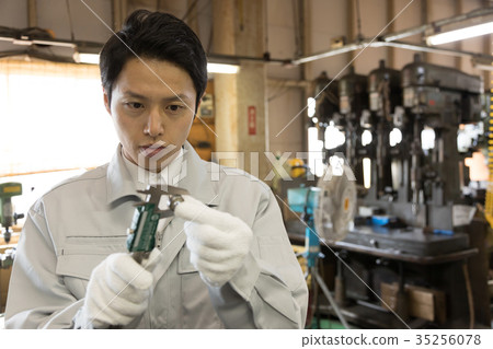 Factory person working quality 35256078