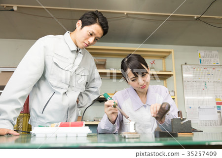 Factory soldering 35257409