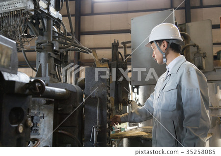 Factory People Working people Die casting 35258085