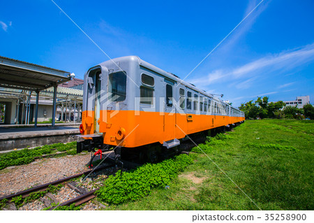 台灣台東轉運站-台東鐵道藝術村Asia Taiwan Taitung Railway Station 35258900