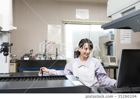 Factory Measurement CMM Measuring Control Inspection Analysis 35260104