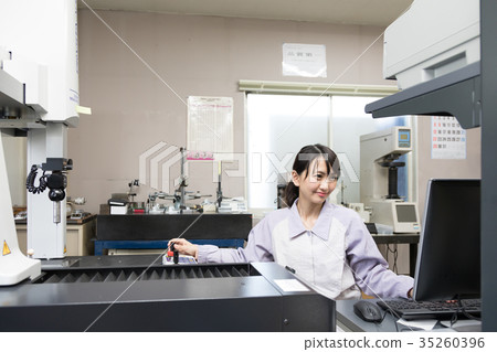 Factory Measurement CMM Measuring Control Inspection Analysis Factory Measurement CMM Measuring Control Inspection Analysis 35260396
