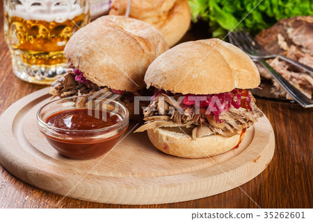 Pulled pork sandwich with red cabbage Pulled pork sandwich with red cabbage 35262601