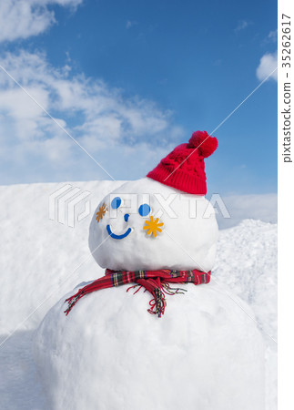 Cute snowman, big snowman, snowman with hat and scarf, winter image, New Year's material, image material 35262617
