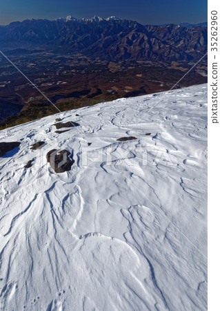 Southern Alps seen from Hatsugatake Mountain Range, Mt. 35262960