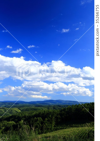 Hokkaido mountains and blue sky scenery 35266755