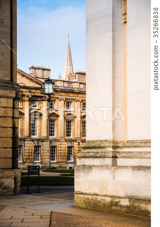 Christ Church Library Oxford University Christ Church Library Oxford University 35266838
