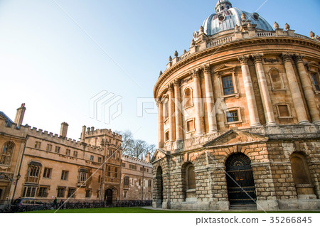Radcliffe Camera - Oxford - UK 35266845