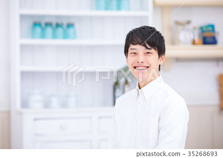 Young Male Male Portrait Refreshing Young College Student Freshly Young Male Male Portrait Refreshing Young College Student Freshly 35268693