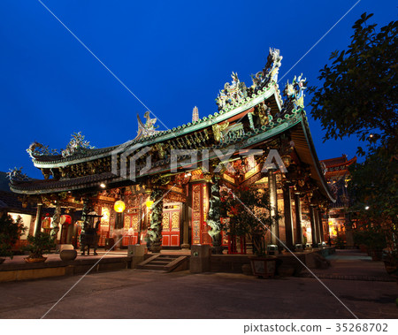 temple temple 35268702
