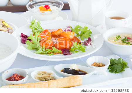 Chinese cuisine  35268788