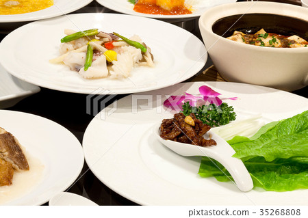 Chinese cuisine  35268808