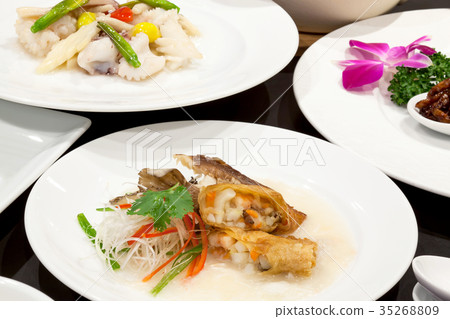 Chinese cuisine  35268809