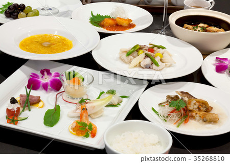 Chinese cuisine  35268810