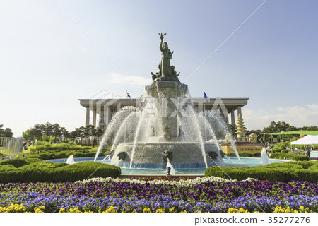 Fountain, Peace and Transformation Costume, National Assembly Building, Yeouido, Yeongdeungpo-gu, Seoul 35277276