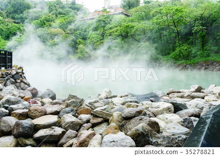 Hot steam at thermal valley, Beitou, Taipei,Taiwan 35278821