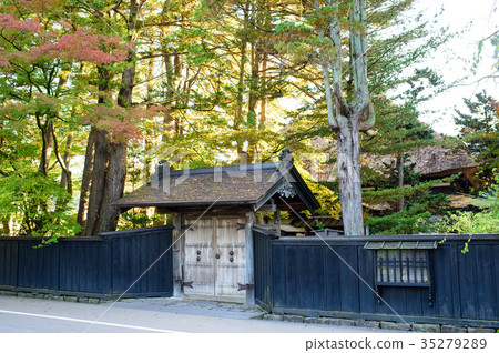 早上武士住宅街角廣場 35279289