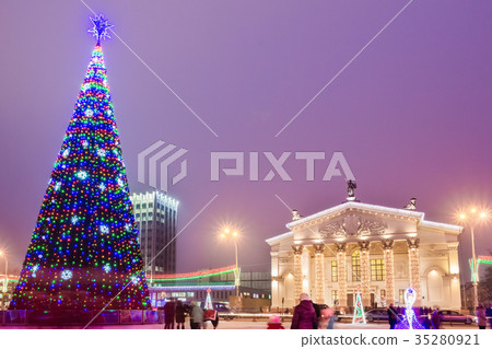 City Christmas tree on the square of the city City Christmas tree on the square of the city 35280921