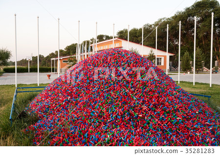 Gunman Gunman 35281283