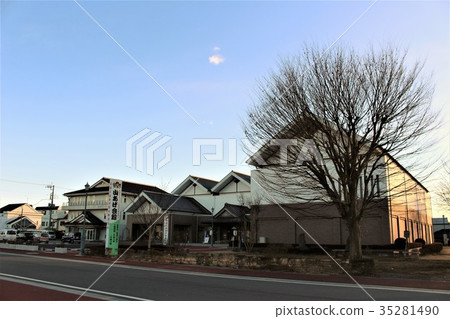 Mt. Nasu, Mt. Takayama at dusk 35281490