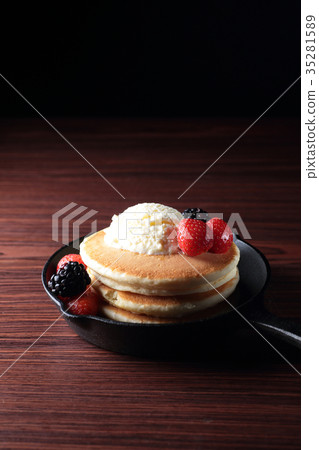 Overhead sweets image Overhead sweets image 35281589