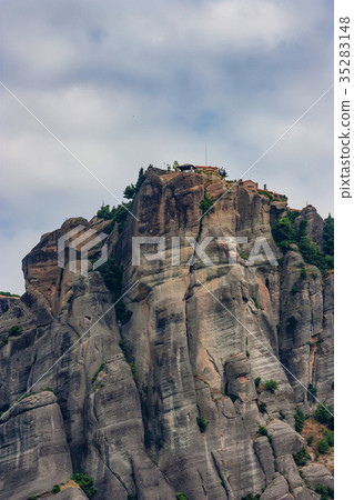 Beautiful mountains of Meteora in Greece Beautiful mountains of Meteora in Greece 35283148