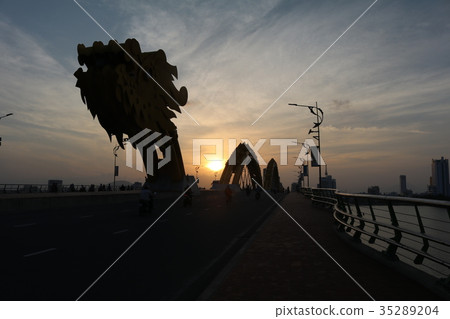 Dragon Bridge Dragon Bridge 35289204