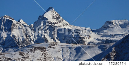 Mountain peaks in Valais Canton, Switzerland. 35289554