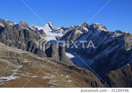 Fiescher glacier, view from mount Eggishorn. 35289596