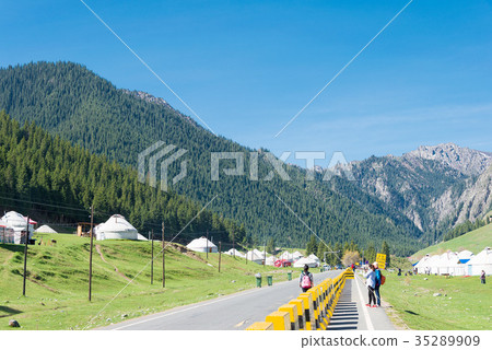 新疆維吾爾自治區烏魯木齊南山牧場 35289909