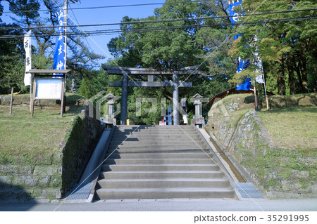 Tokushi Shrine 35291995