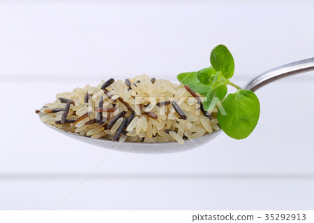 spoon of wild rice 35292913