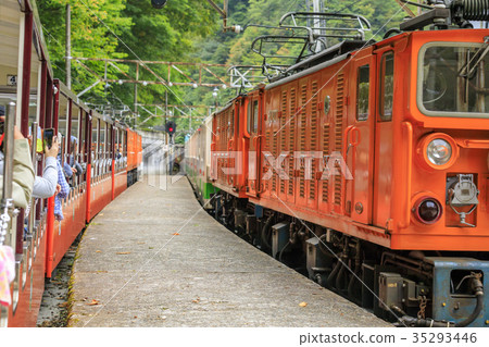 Kurobe Canyon 35293446